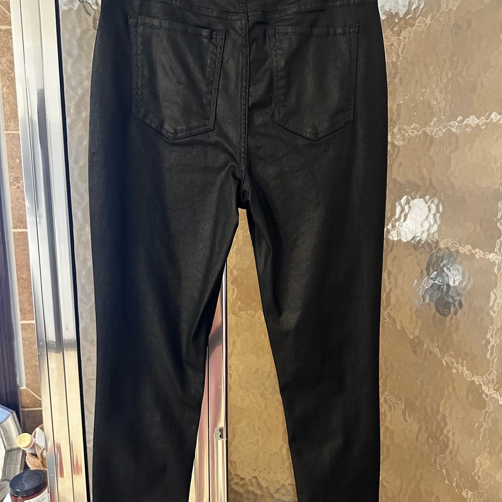 Banana republic black coated stretch jean. - Picture 5 of 11